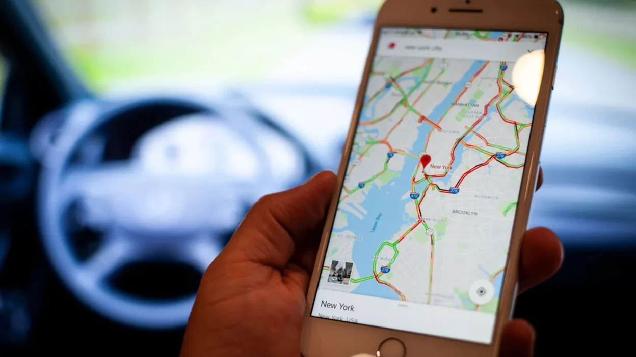 Google Maps में EV चार्जिंग स्टेशन कैसे ढूंढें: एक आसान गाइड