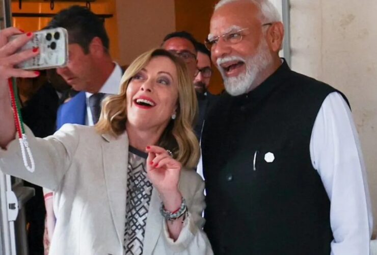 Narendra Modi Italy Visit: मेलोनी ने ली PM मोदी के साथ सेल्फी, अलग अंदाज में दिखे दोनों नेता